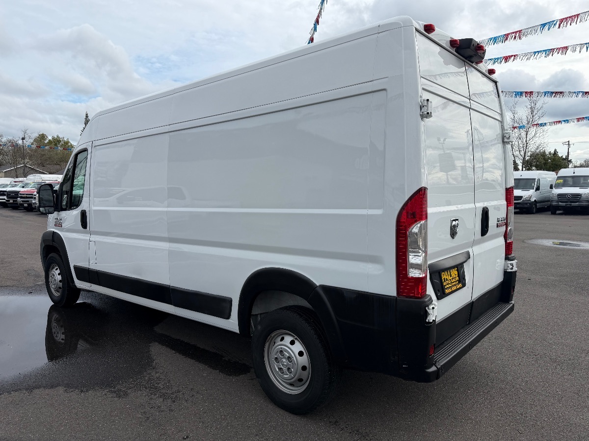 Ram Cargo Van photo 6