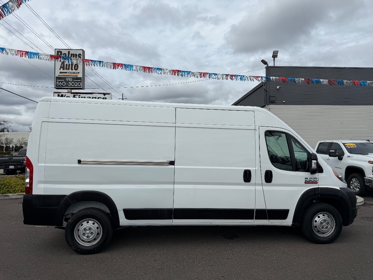 Ram Cargo Van photo 9
