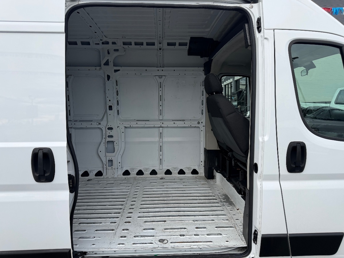 Ram Cargo Van photo 10