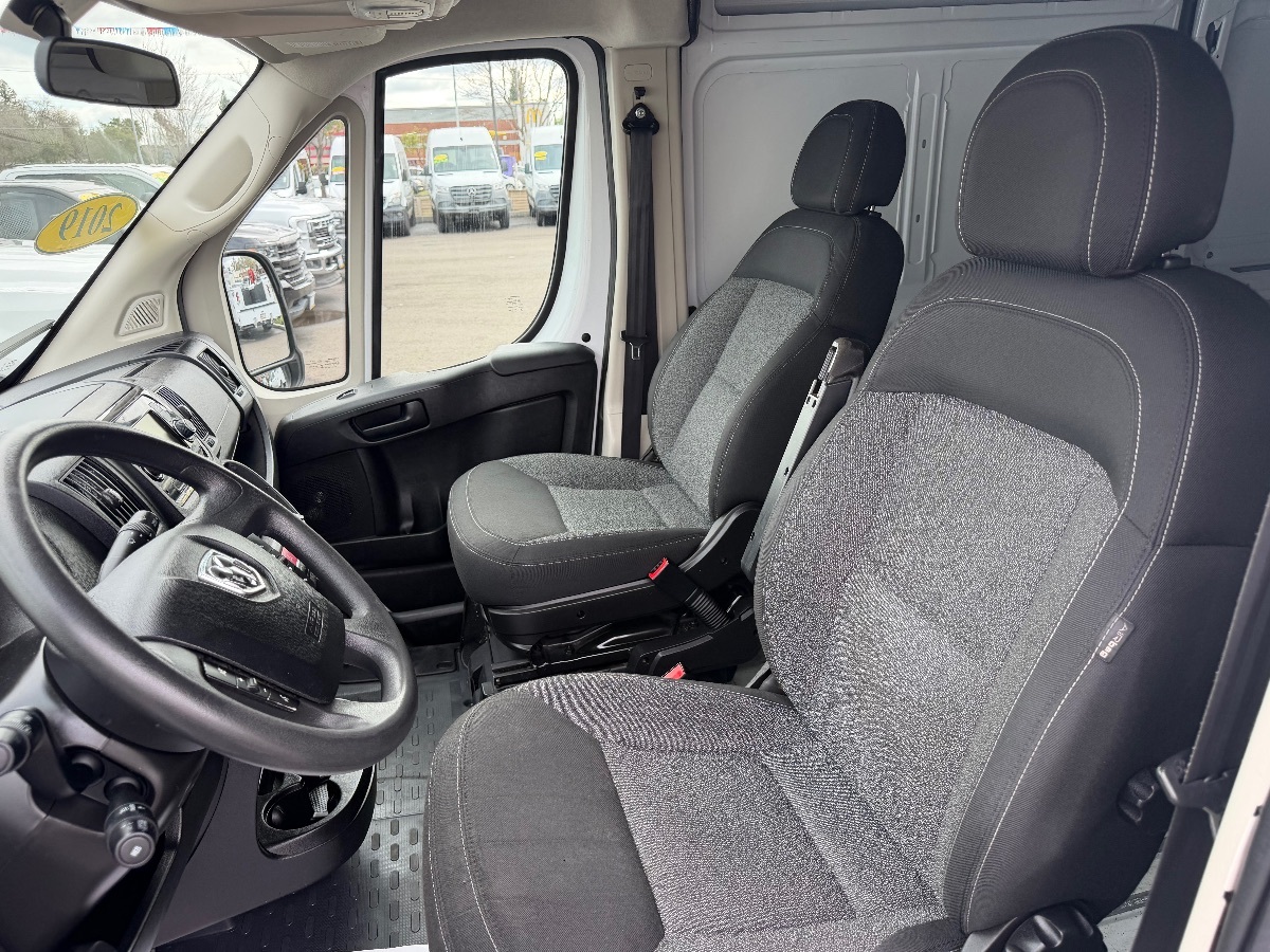 Ram Cargo Van photo 17