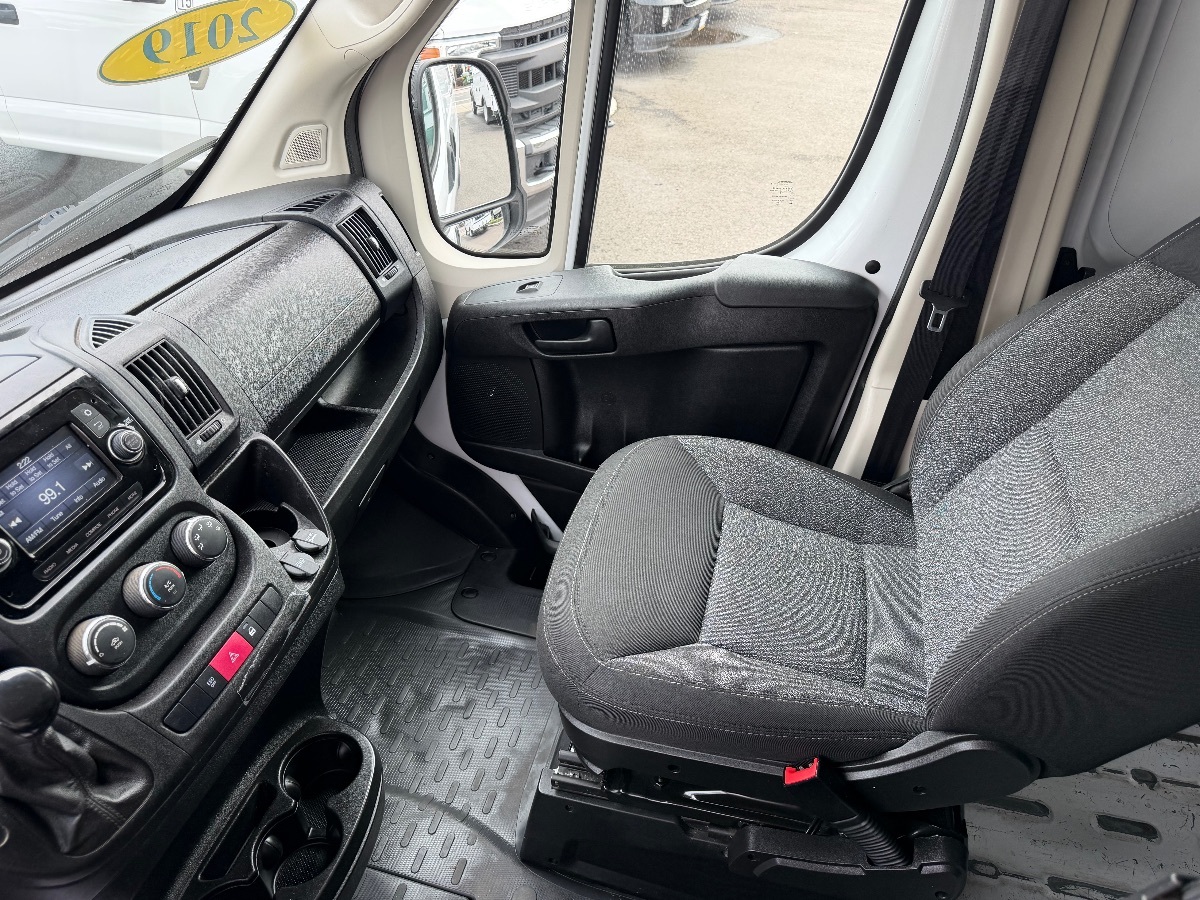 Ram Cargo Van photo 23