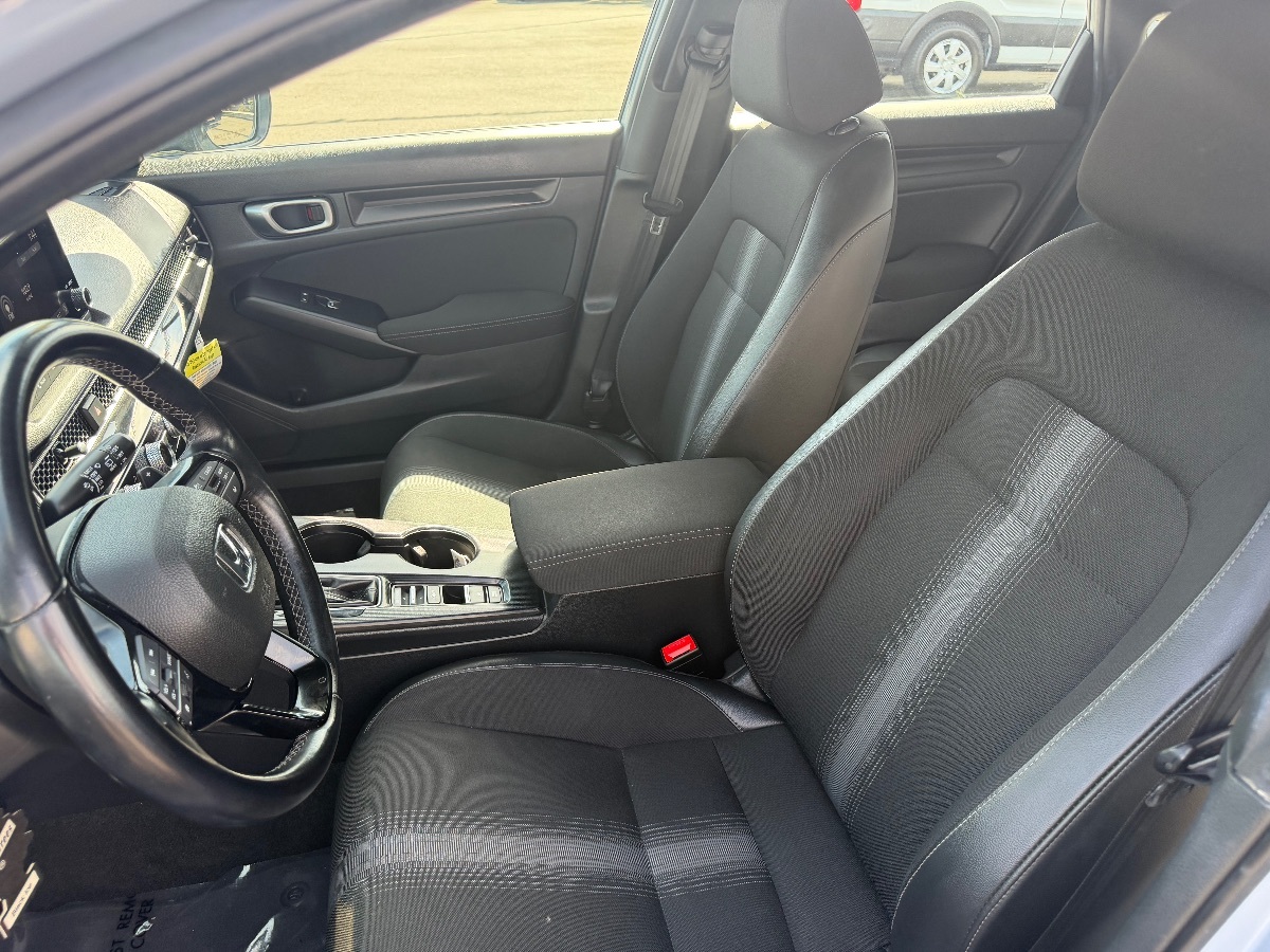 Honda Civic photo 12