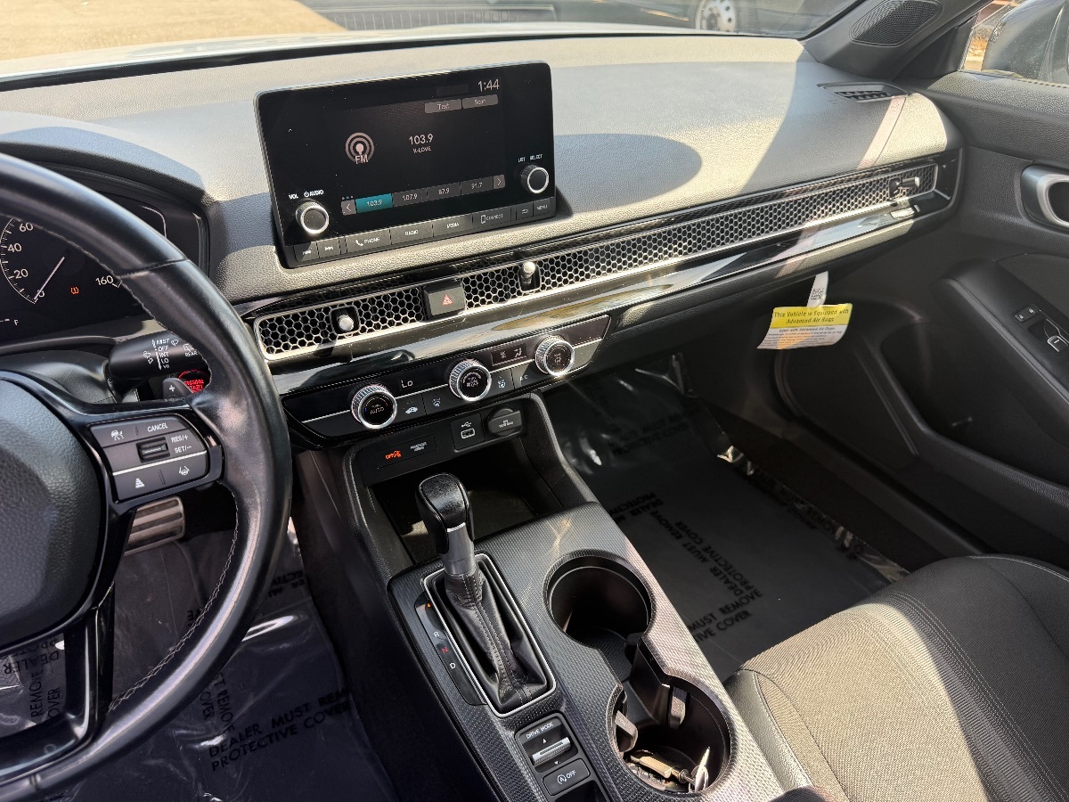 Honda Civic photo 18