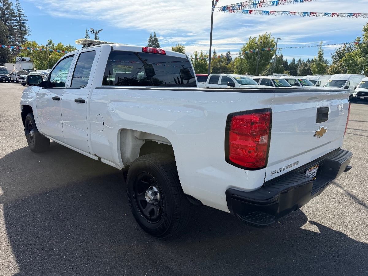Chevrolet Silverado photo 5
