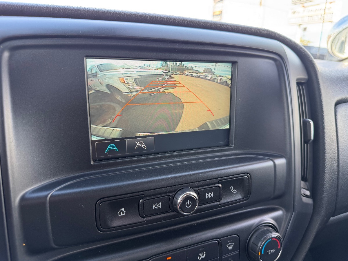 Chevrolet Silverado photo 16