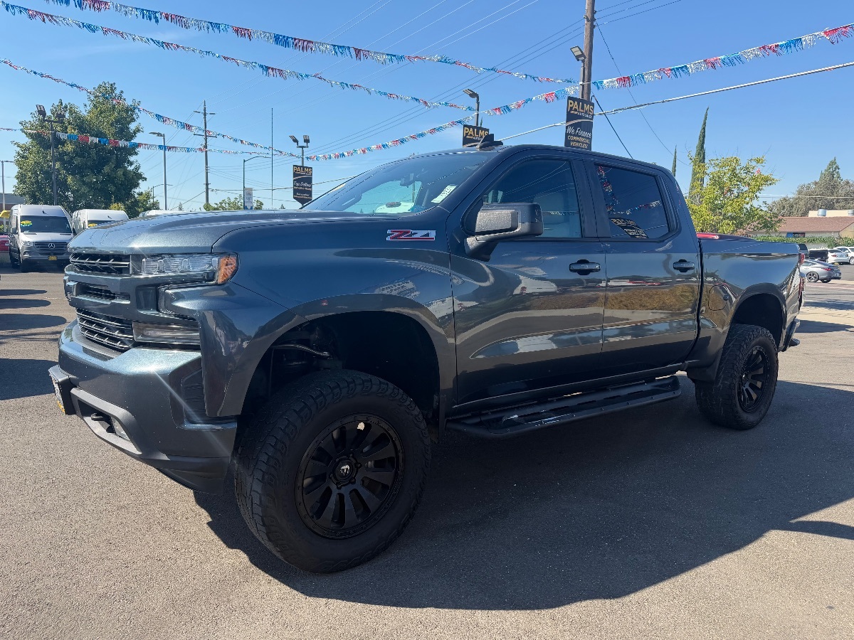 Chevrolet Silverado photo 4