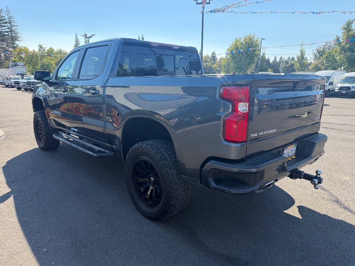 Chevrolet Silverado photo 6