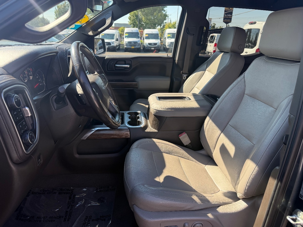 Chevrolet Silverado photo 15