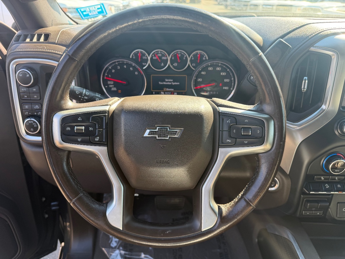 Chevrolet Silverado photo 18