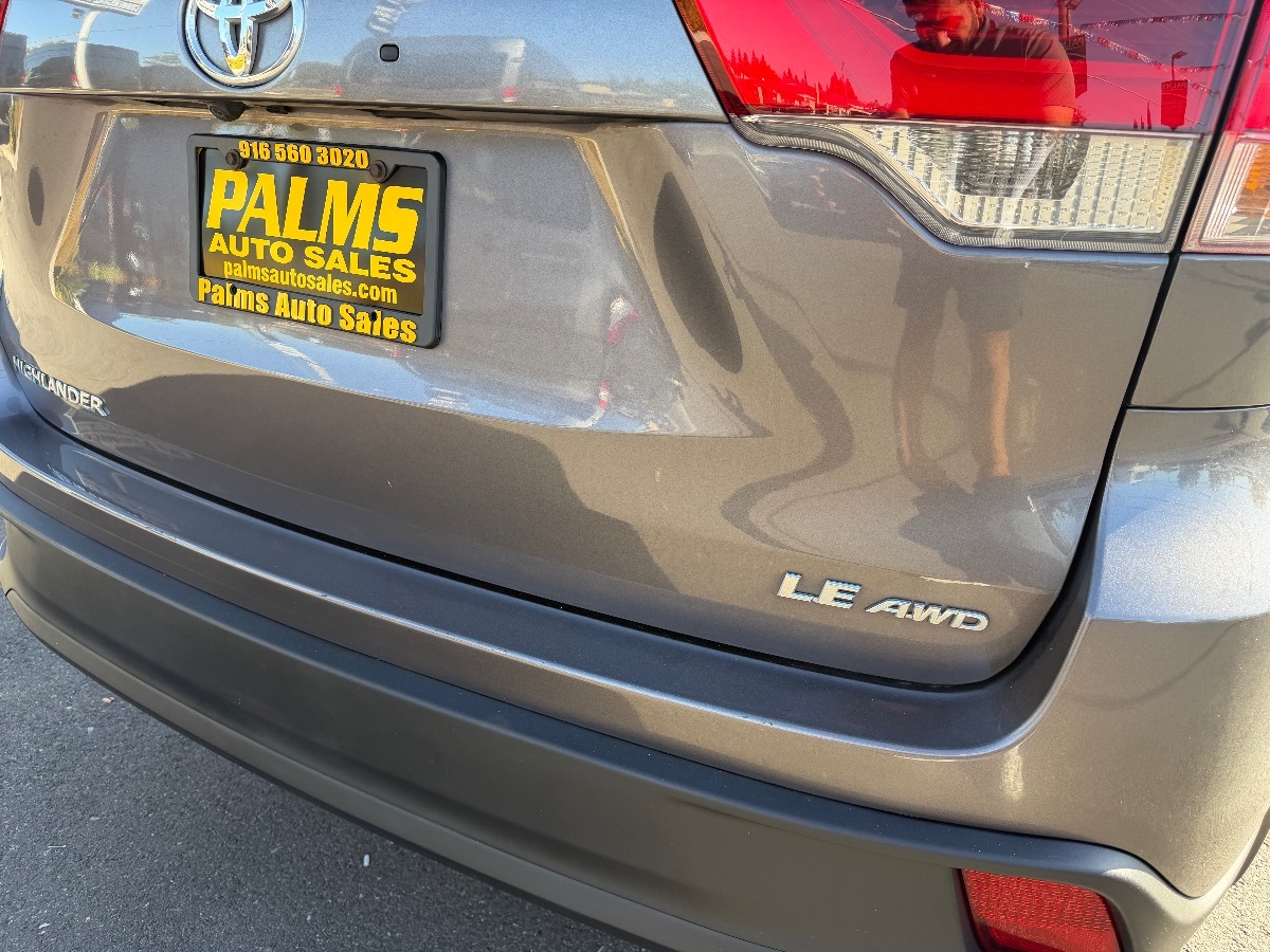 Toyota Highlander photo 9