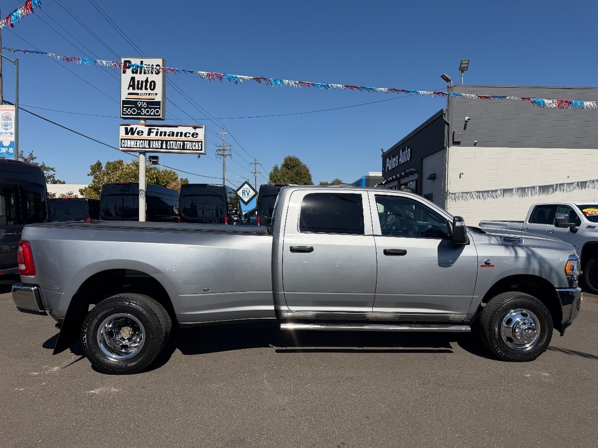 Ram 3500 photo 8