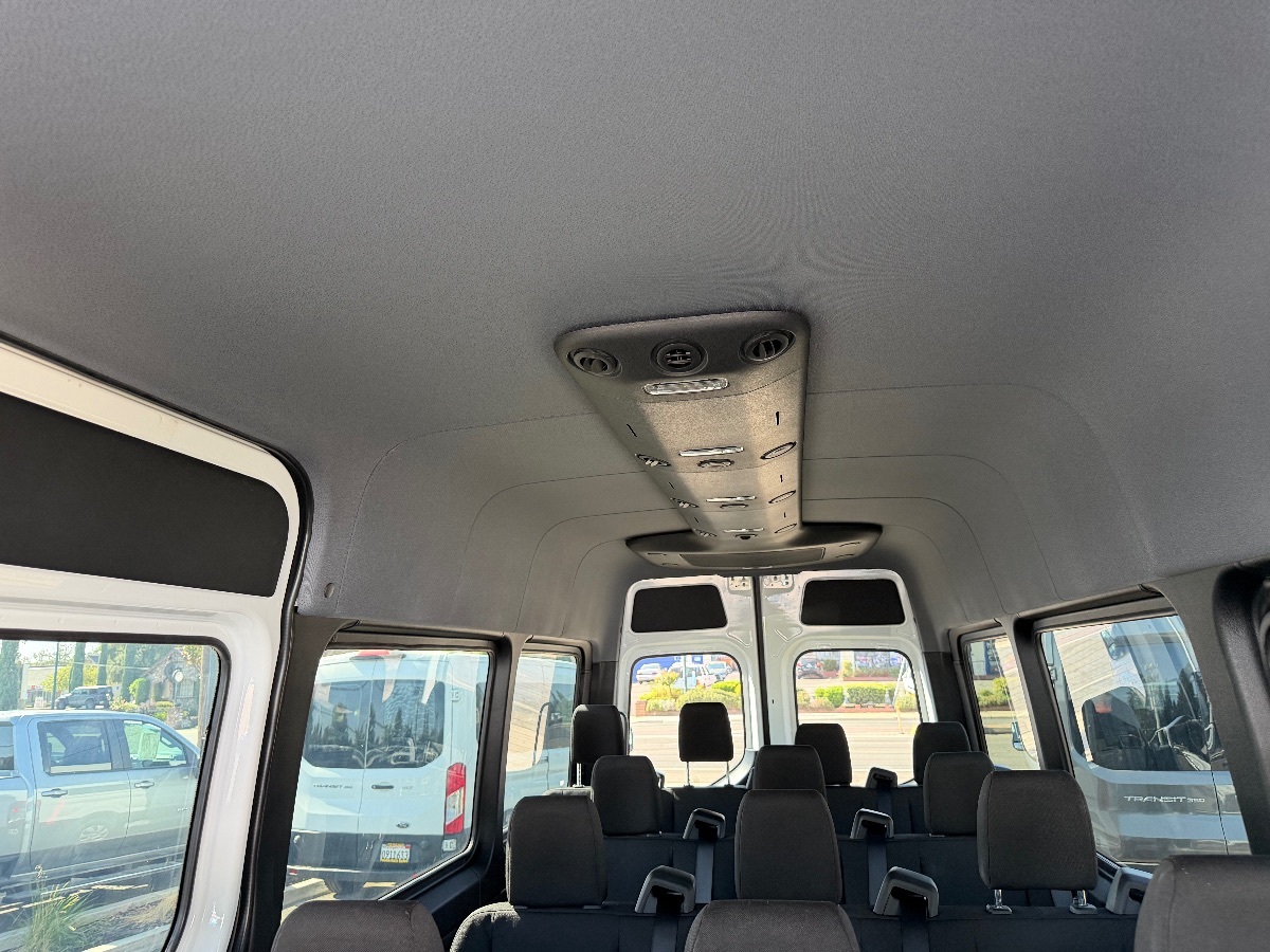 Mercedes-Benz Sprinter photo 27