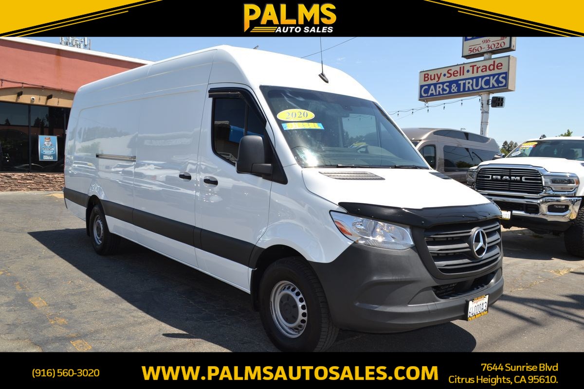 High Roof Benz Sprinter 2500 2016 Mercedes-Benz Sprinter 2500 Crew