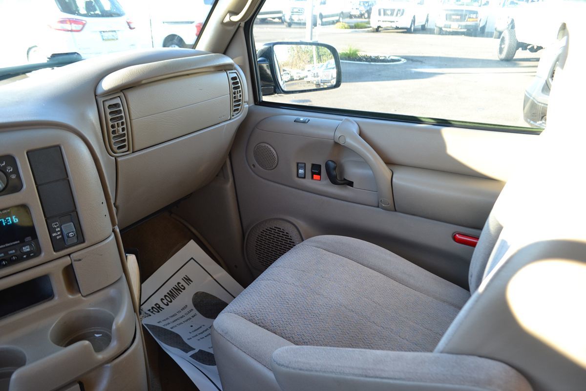 Sold 2004 GMC Safari Passenger 4x4 in Citrus Heights