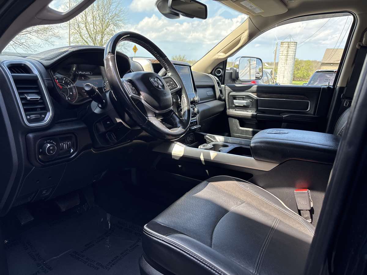 2021 Ram 2500 Laramie photo 8