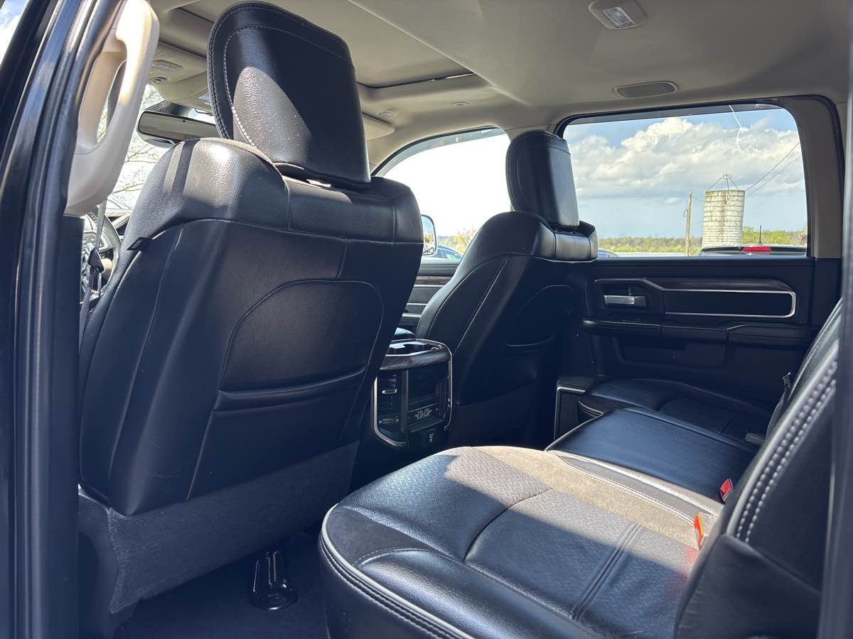 2021 Ram 2500 Laramie photo 9