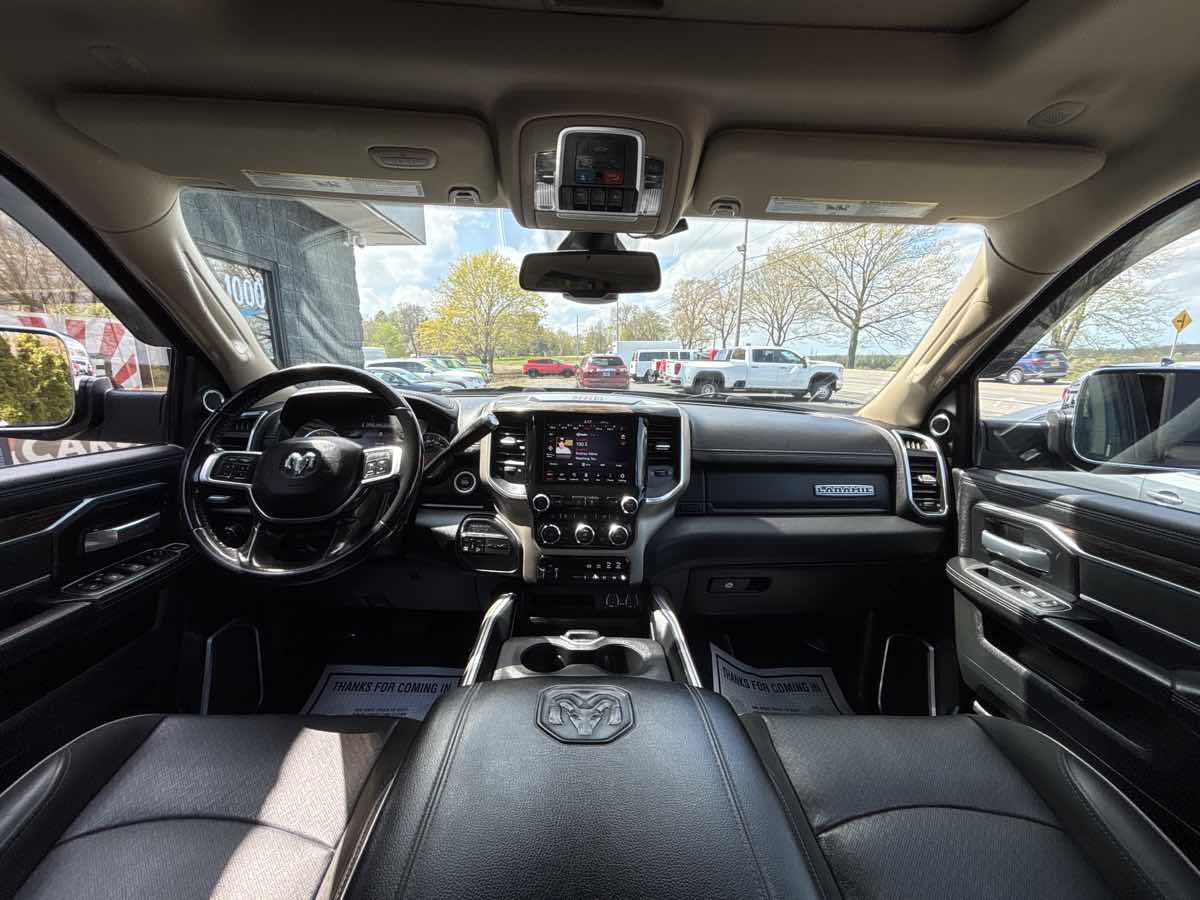 2021 Ram 2500 Laramie photo 12