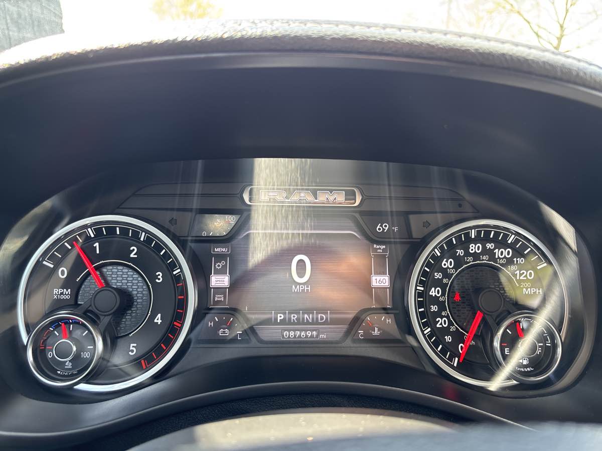 2021 Ram 2500 Laramie photo 13