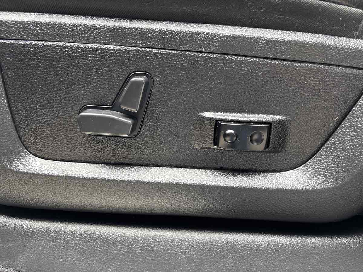 2021 Ram 2500 Laramie photo 27