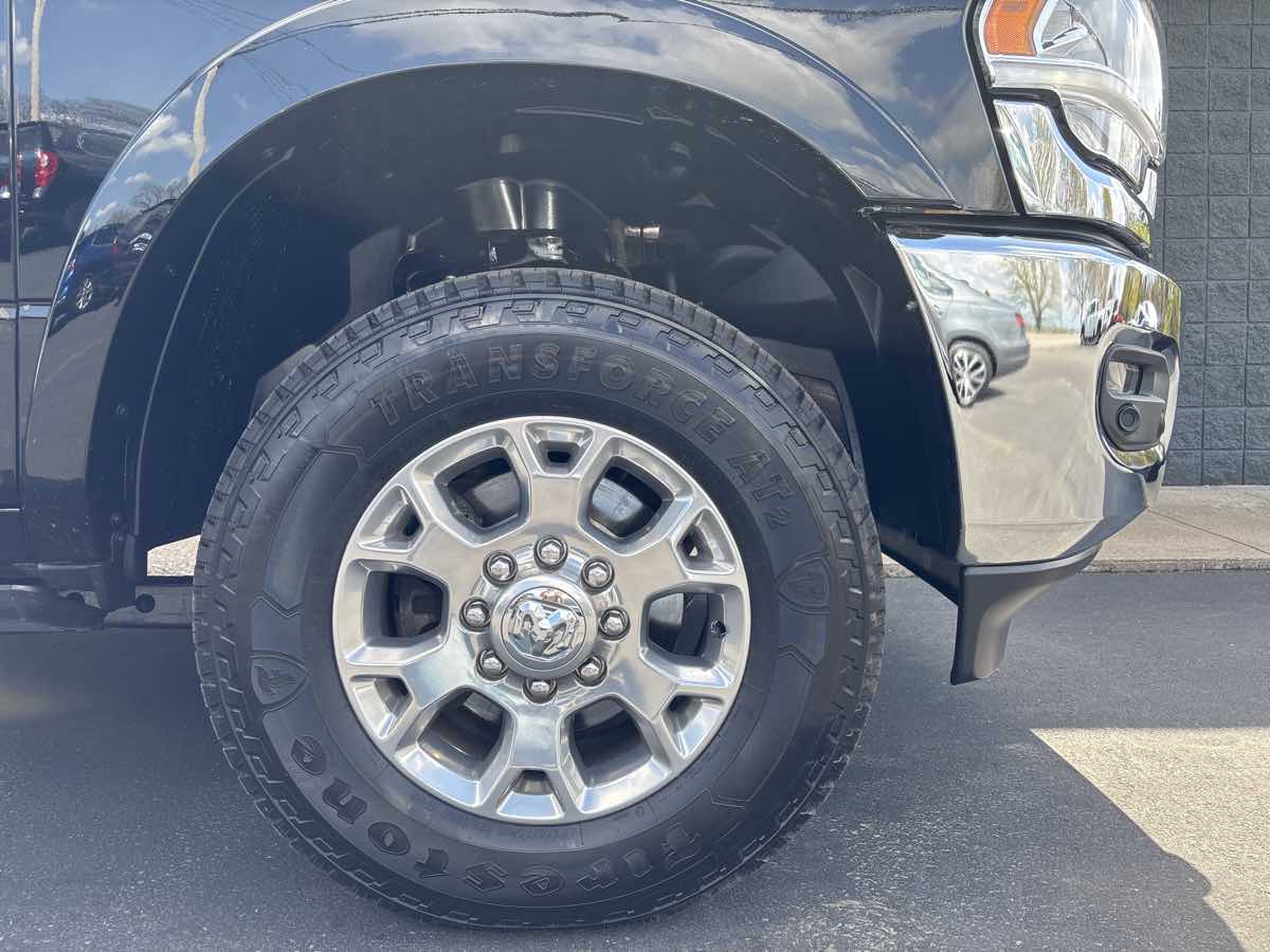 2021 Ram 2500 Laramie photo 32