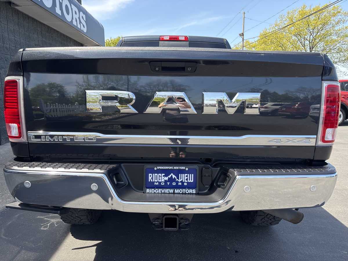2016 Ram 2500 Longhorn Limited photo 4