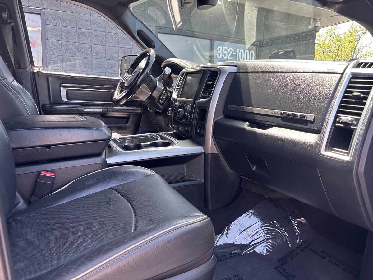 2016 Ram 2500 Longhorn Limited photo 10