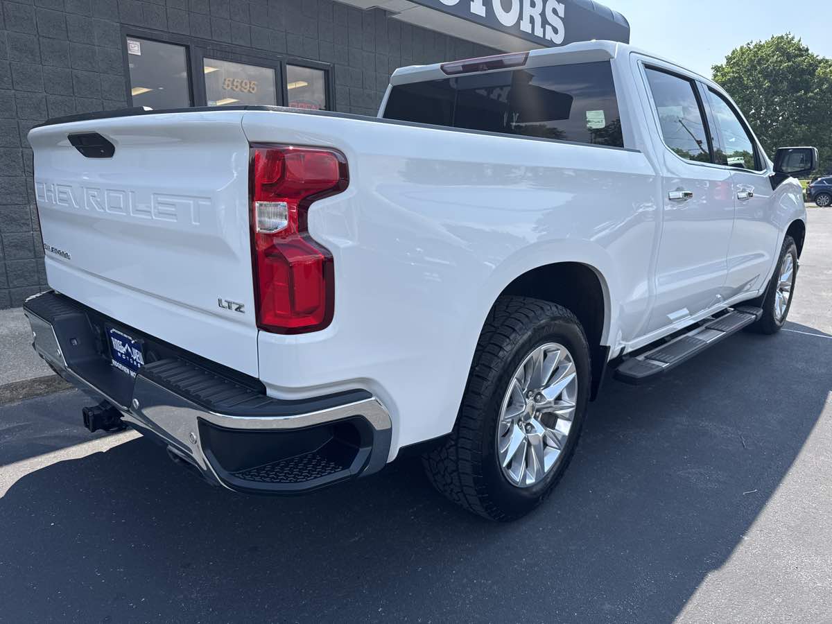 2019 Chevrolet Silverado 1500 LTZ photo 3