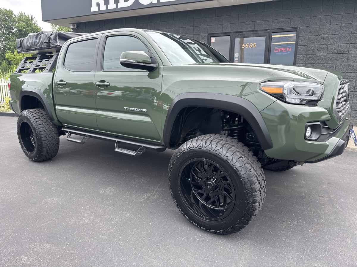 2022 Toyota Tacoma 4x4 TRD Off-Road SR Double Cab V6 photo 2