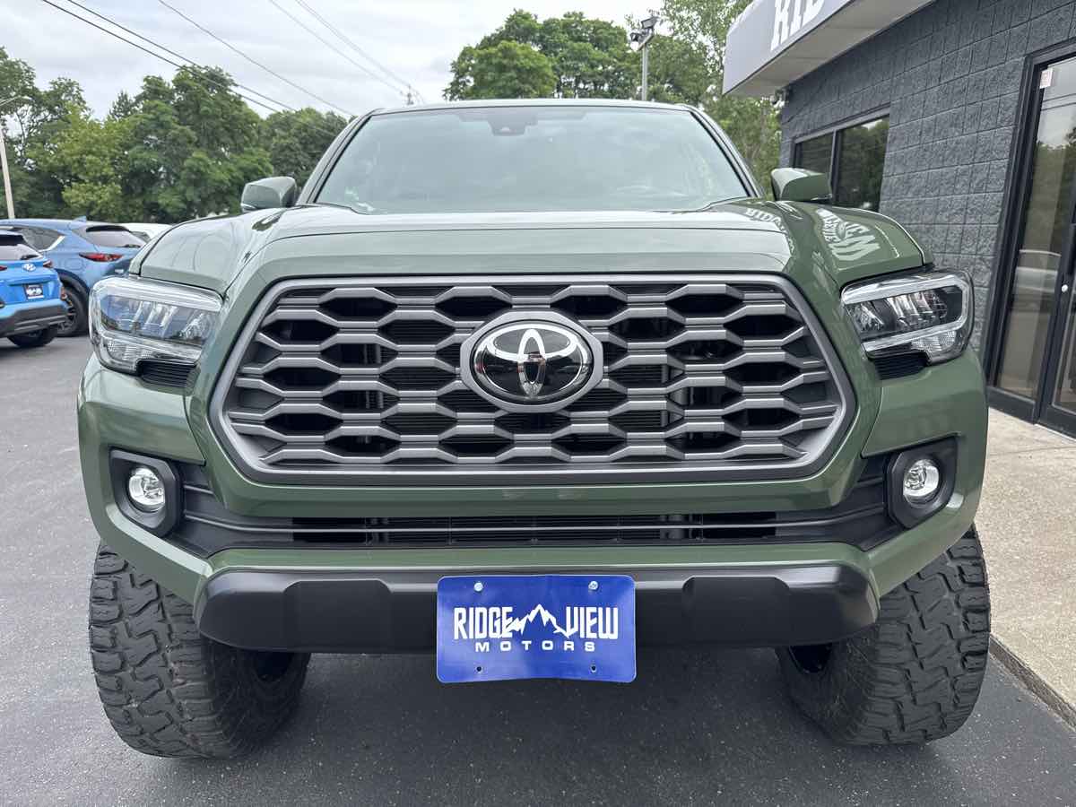 2022 Toyota Tacoma 4x4 TRD Off-Road SR Double Cab V6 photo 8