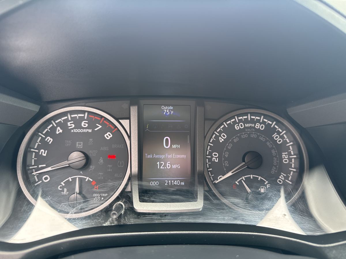 2022 Toyota Tacoma 4x4 TRD Off-Road SR Double Cab V6 photo 15