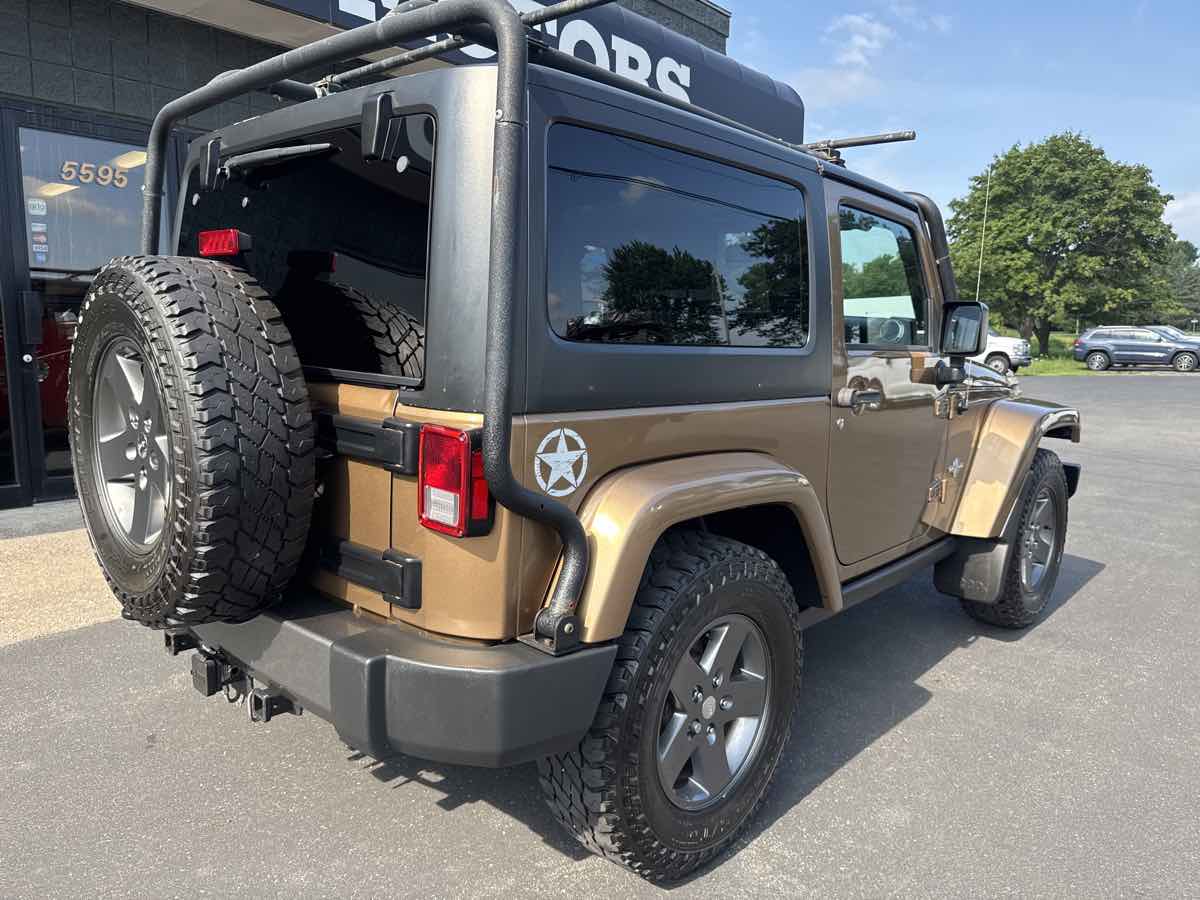 2015 Jeep Wrangler Freedom photo 3