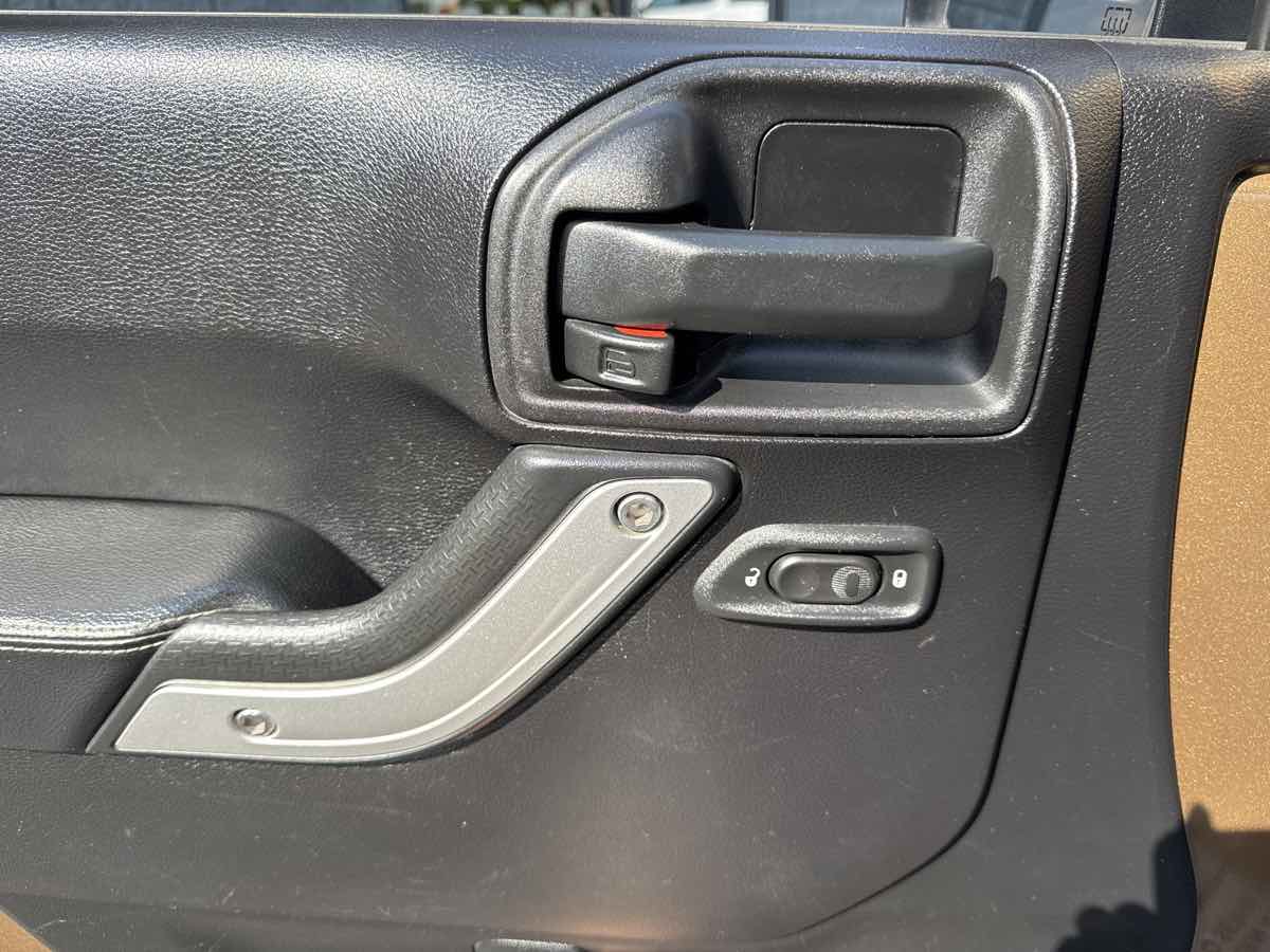 2015 Jeep Wrangler Freedom photo 18