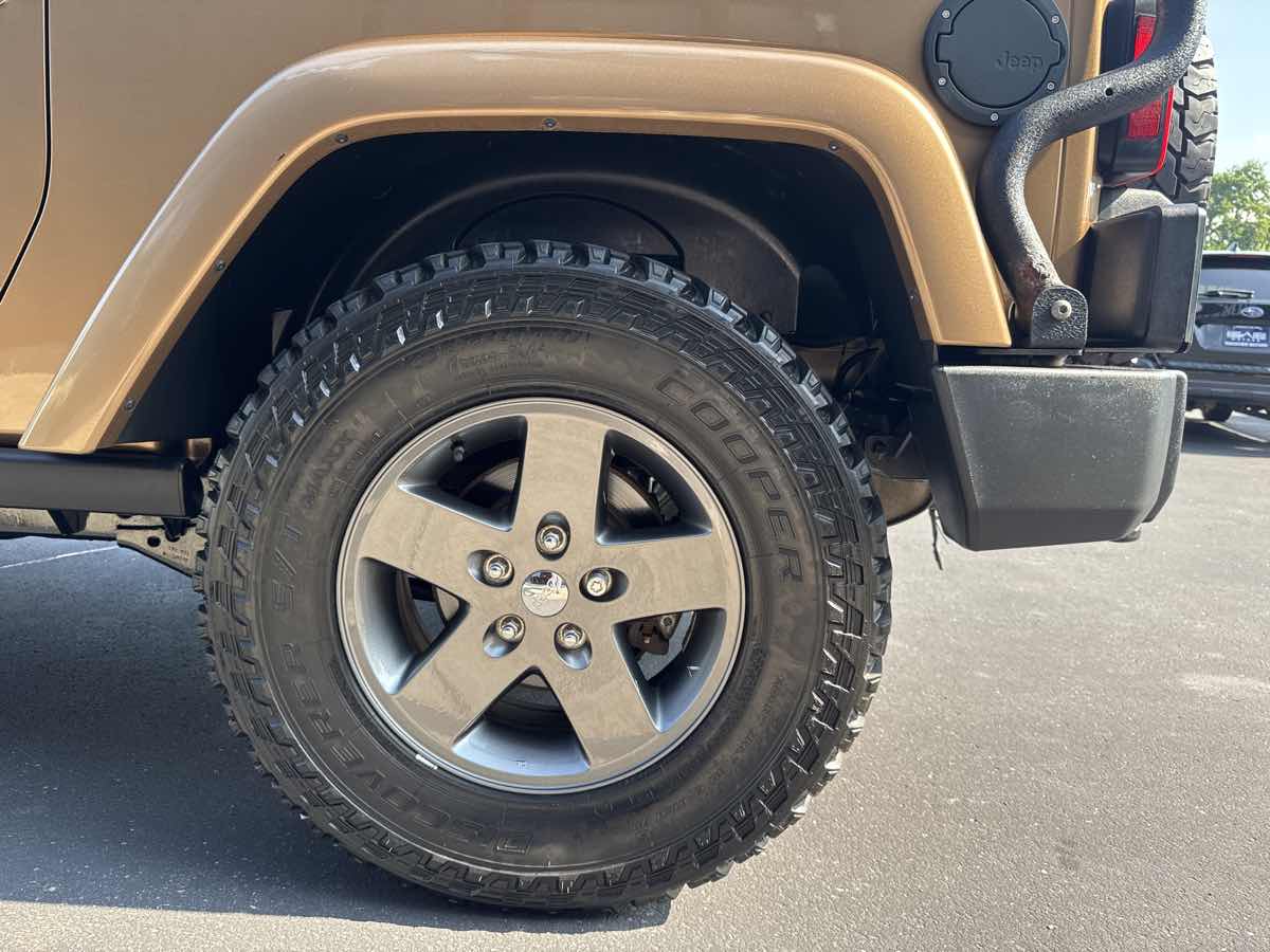 2015 Jeep Wrangler Freedom photo 20