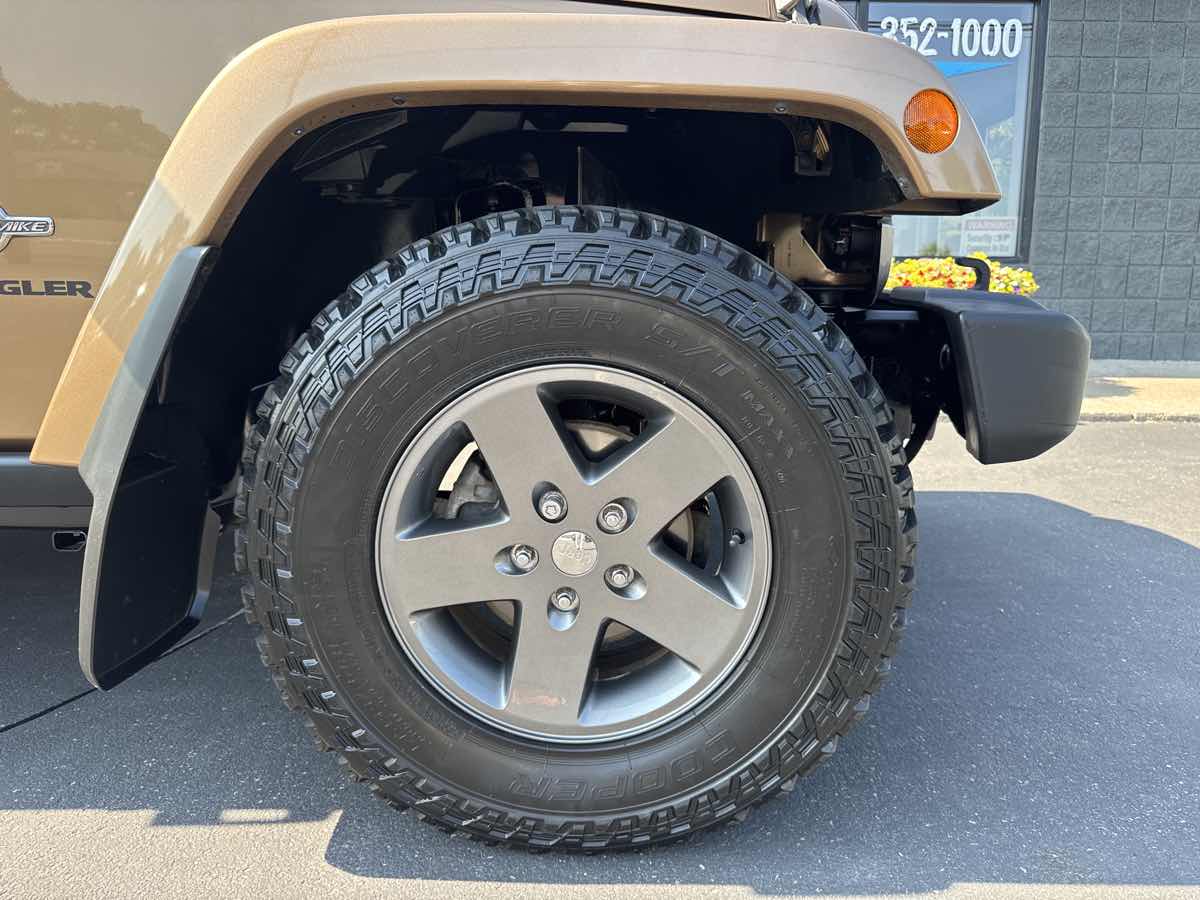 2015 Jeep Wrangler Freedom photo 22
