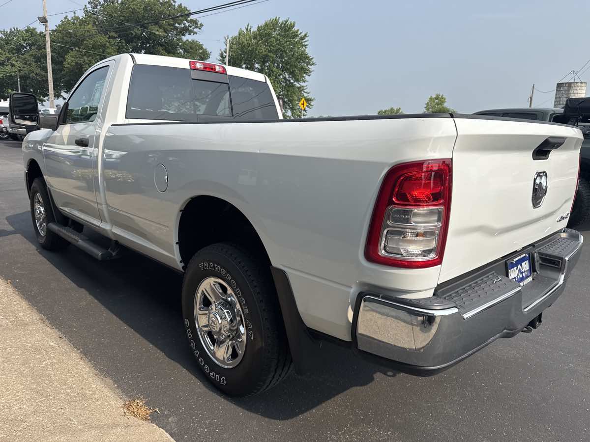 2024 Ram 2500 Tradesman photo 5