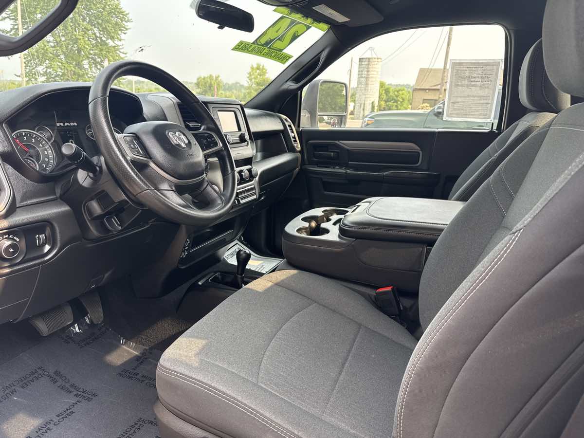 2024 Ram 2500 Tradesman photo 8