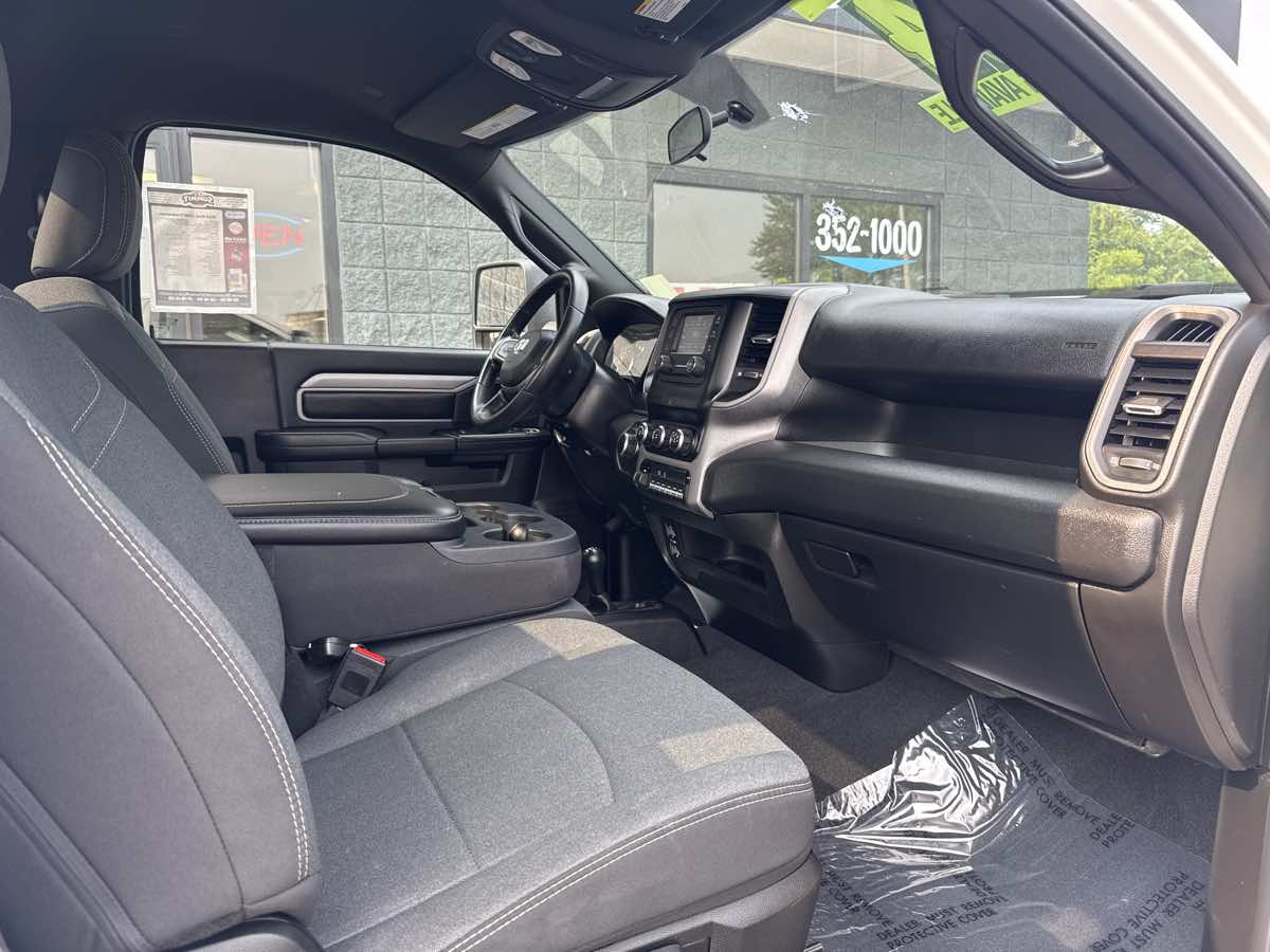 2024 Ram 2500 Tradesman photo 10
