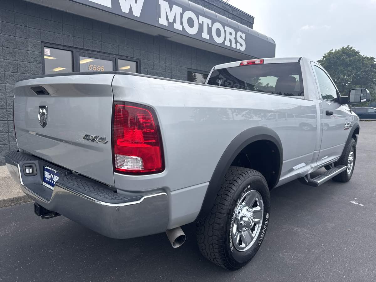 2018 Ram 3500 Tradesman photo 3