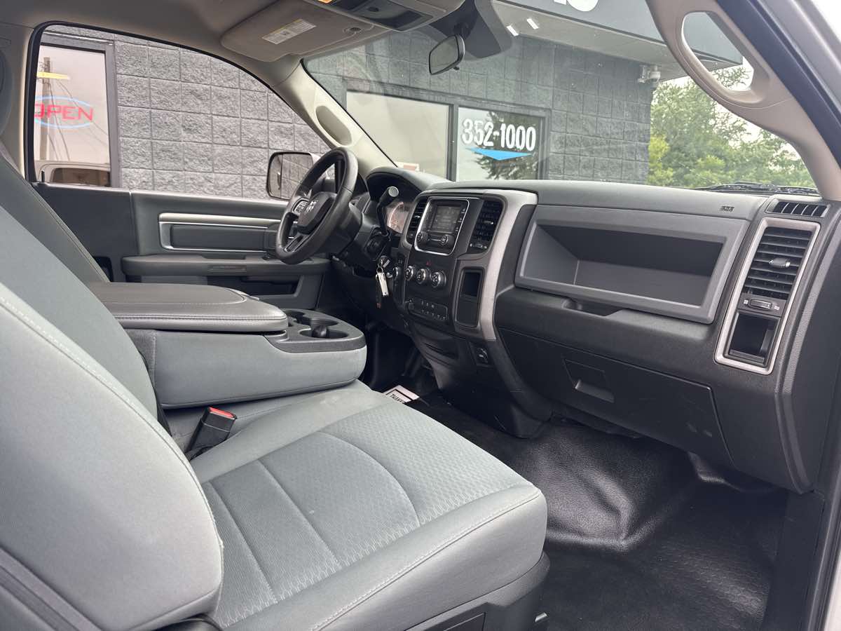 2018 Ram 3500 Tradesman photo 10