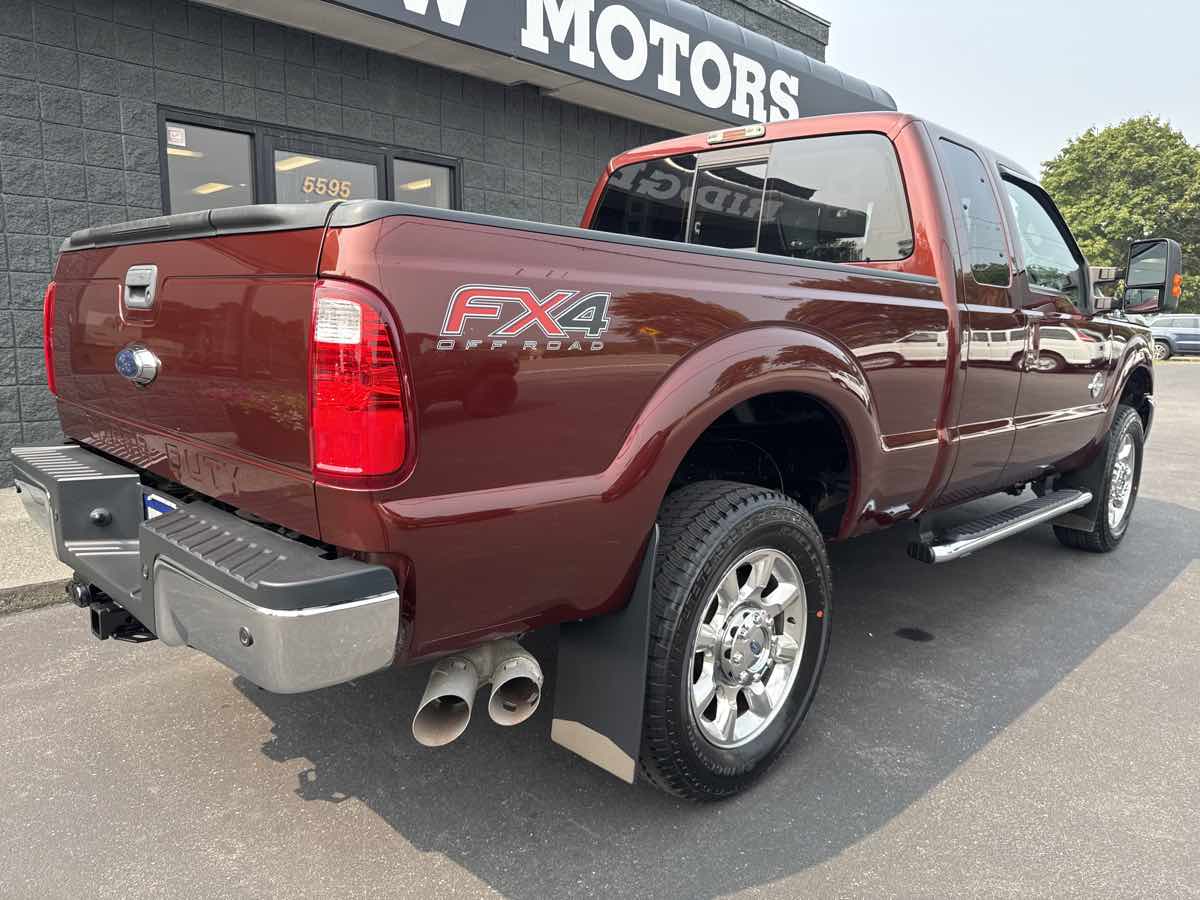 2015 Ford F-350 Lariat photo 3