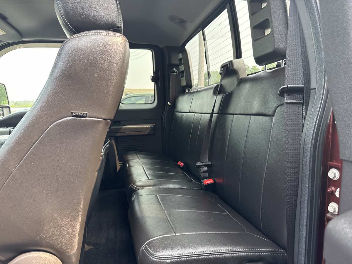 2015 Ford F-350 Lariat photo 9