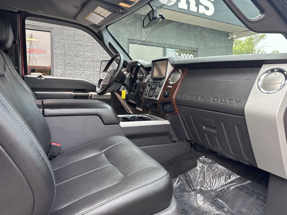 2015 Ford F-350 Lariat photo 12