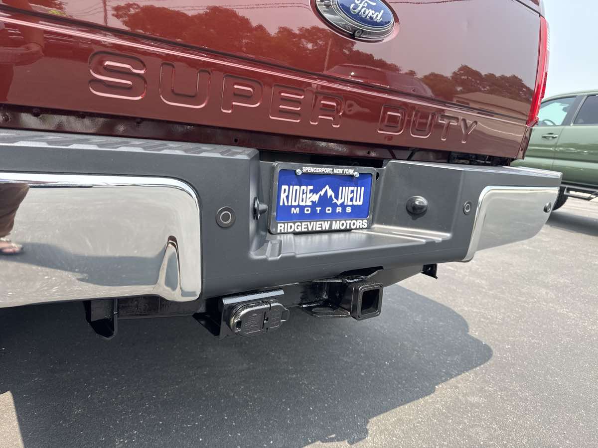 2015 Ford F-350 Lariat photo 28