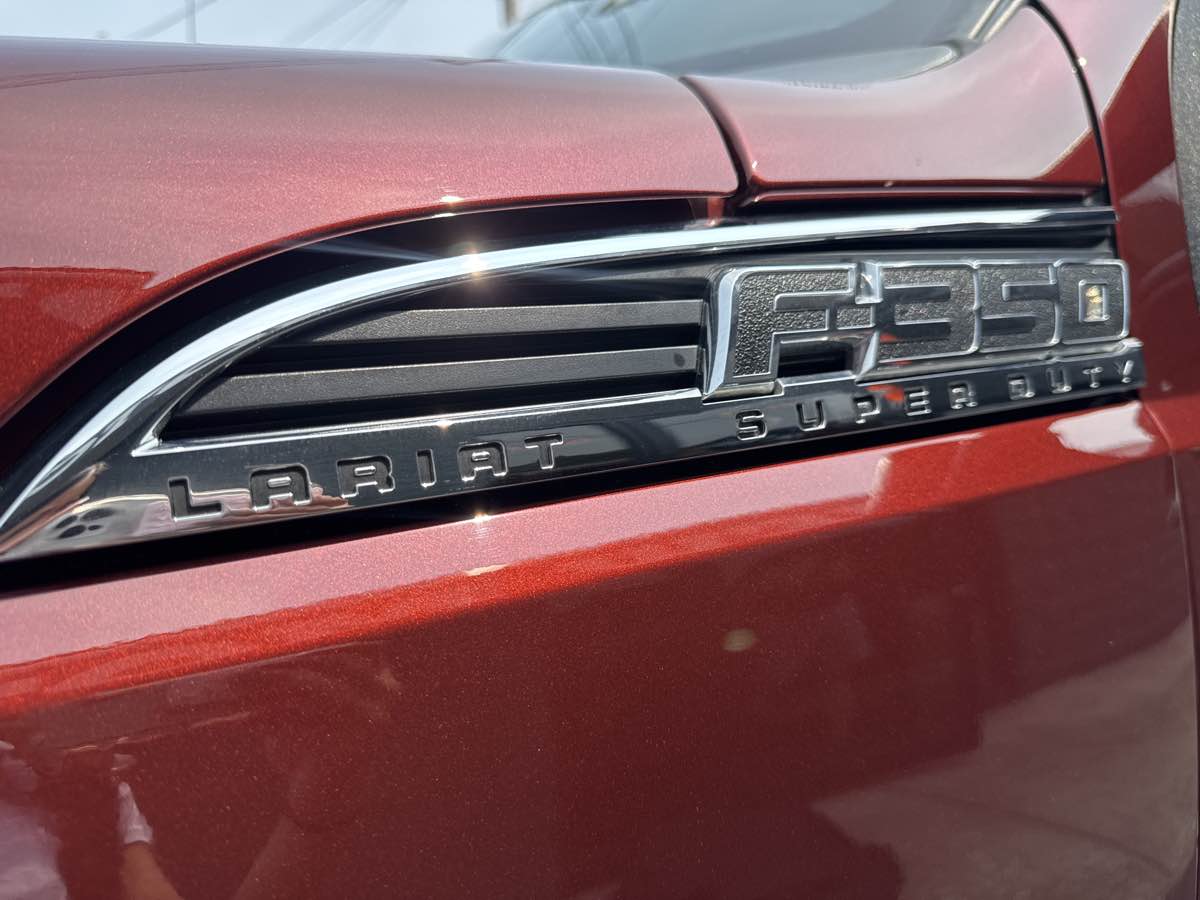 2015 Ford F-350 Lariat photo 30