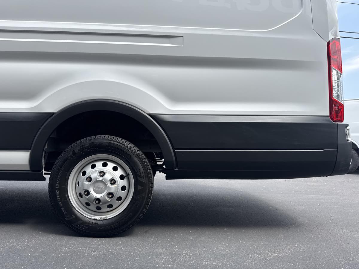 2023 Ford Transit Cargo Van XL photo 24