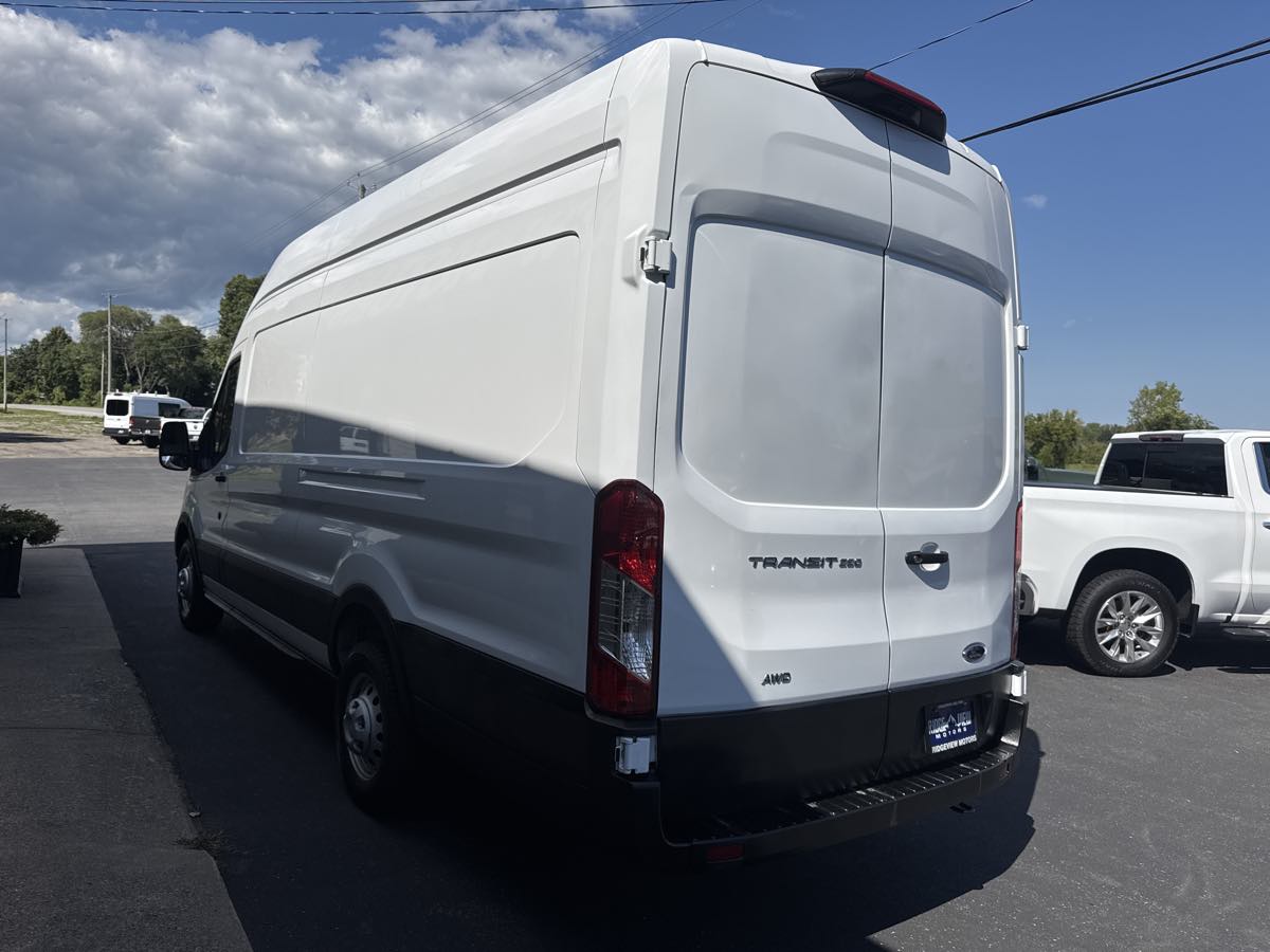 2023 Ford Transit Cargo Van XL photo 4