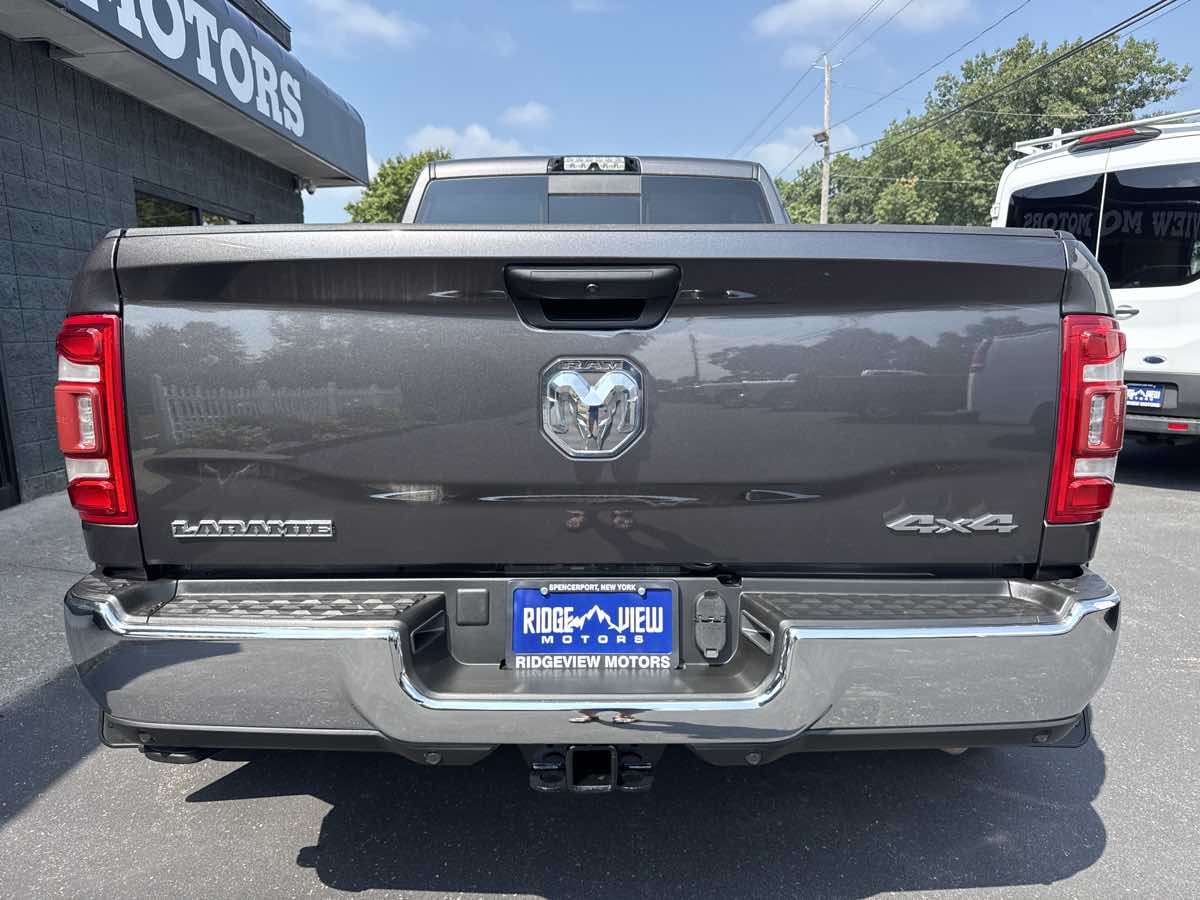 2021 Ram 3500 Laramie photo 4