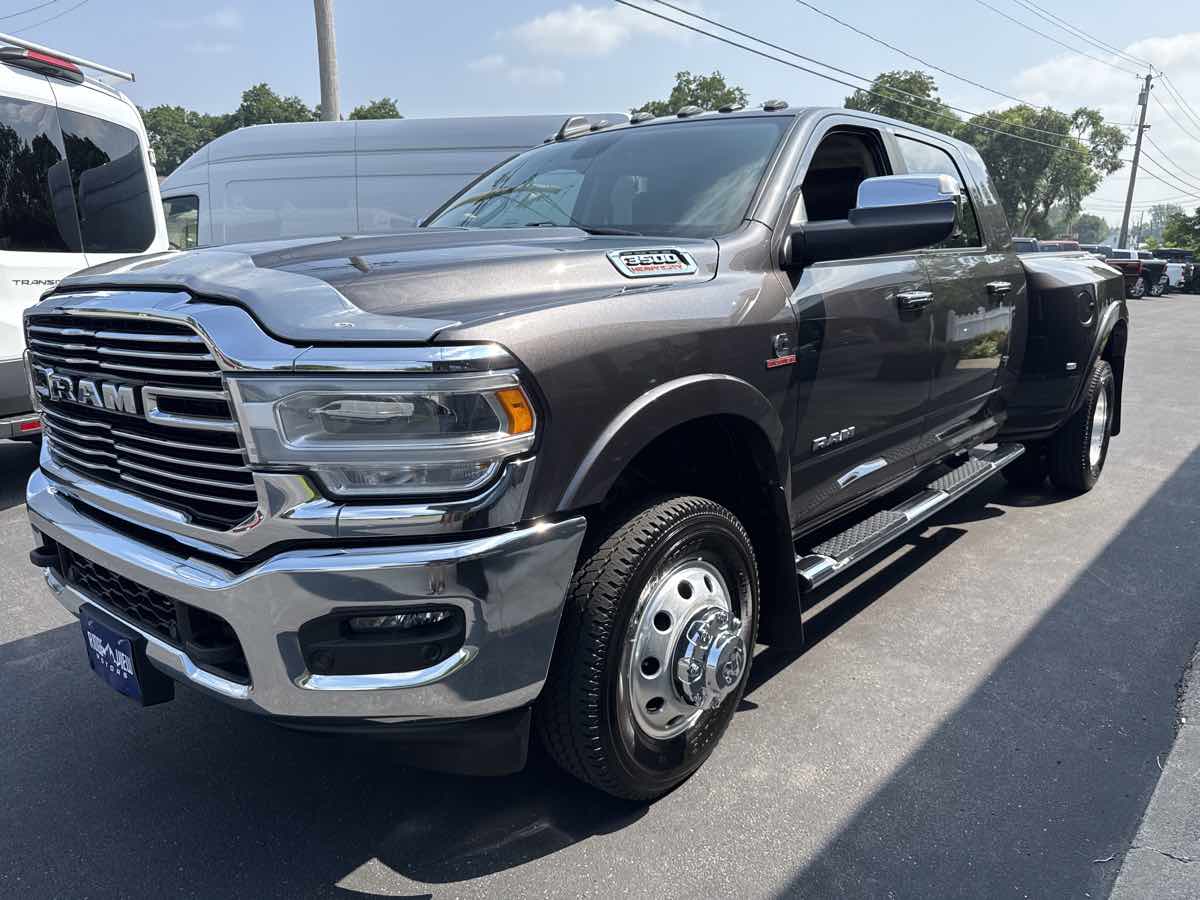 2021 Ram 3500 Laramie photo 6