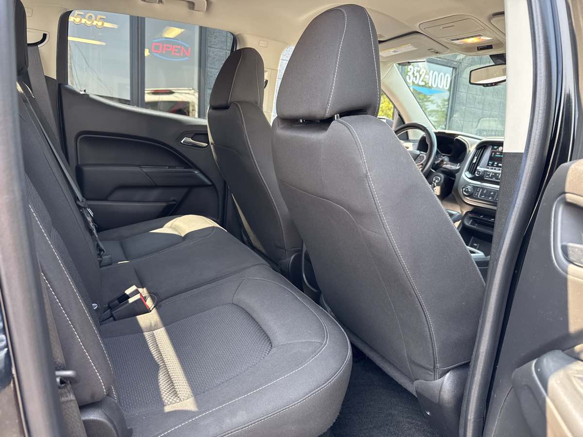2018 Chevrolet Colorado LT photo 10