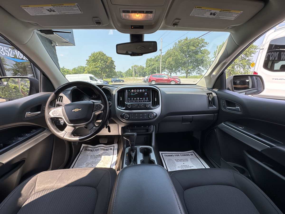 2018 Chevrolet Colorado LT photo 12